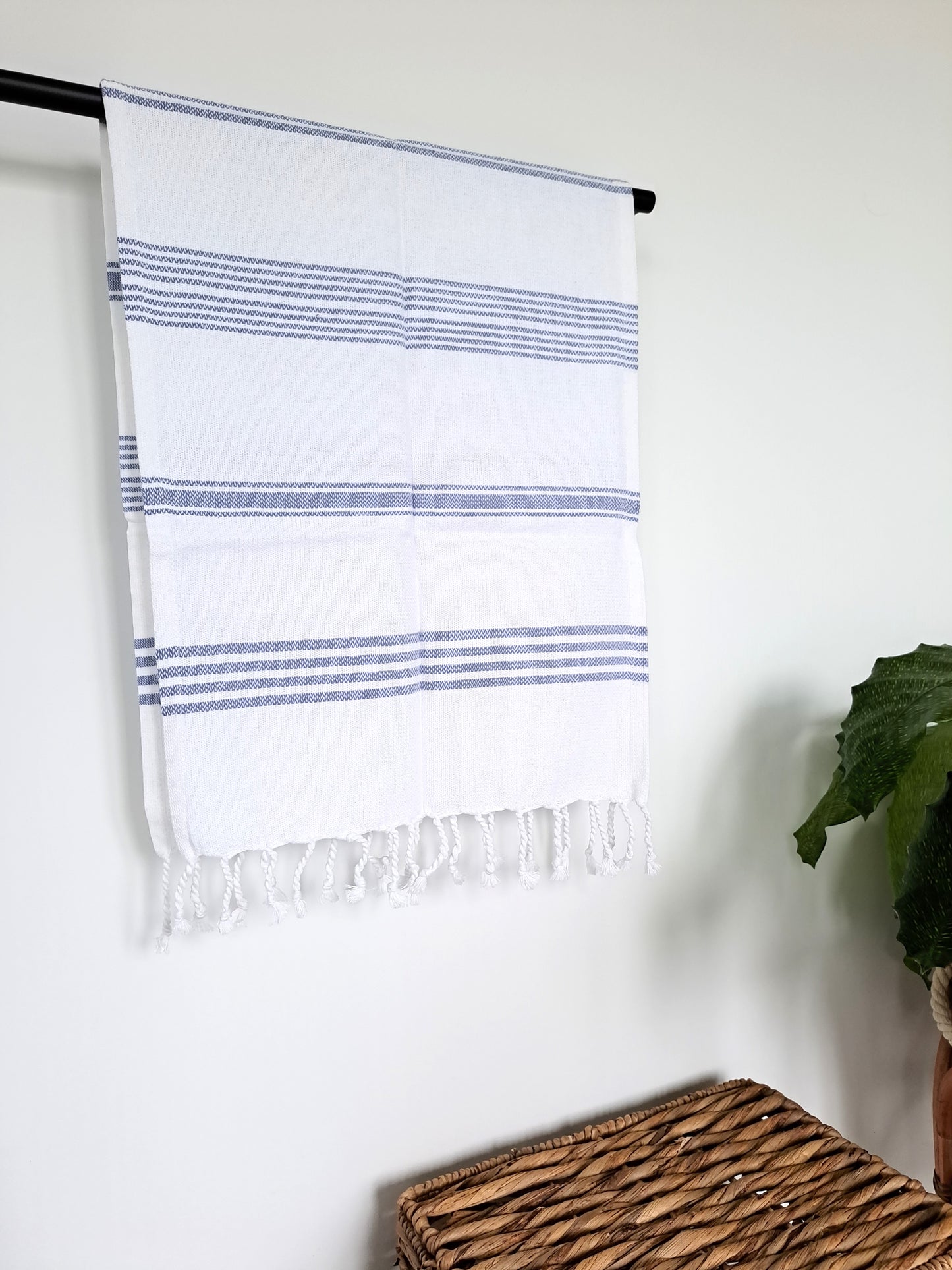 Striped Hand Towel (Blue)