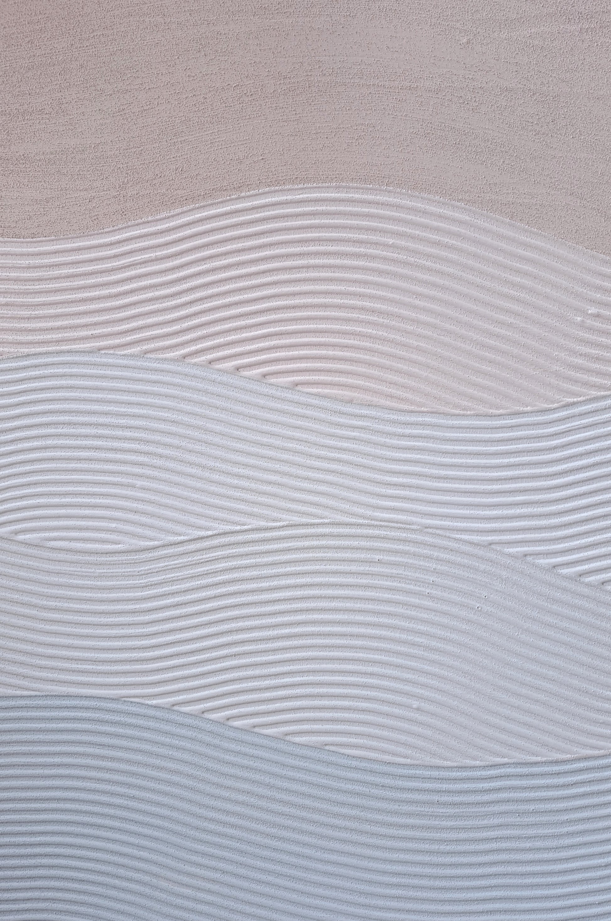 This gradient wave textured piece is made with sand for an authentic beachy feel. Highly textured, with colours ranging from light beige to light blue.